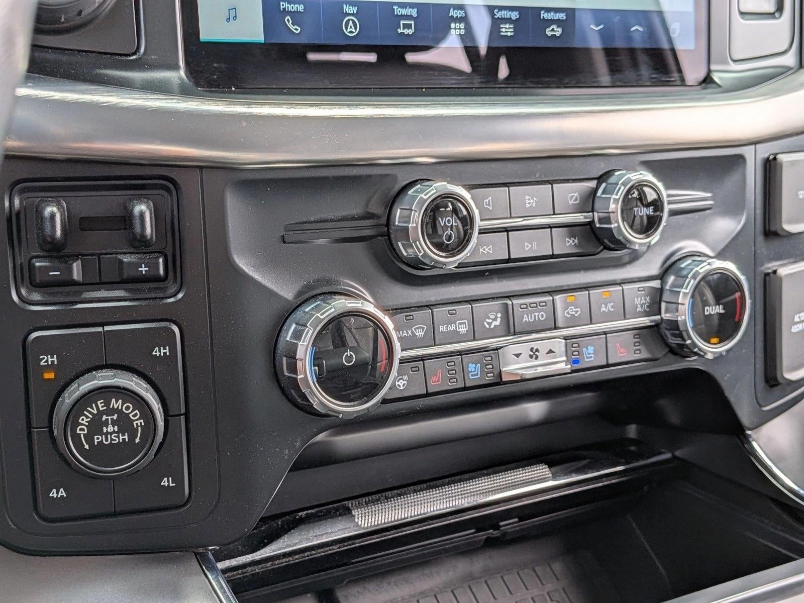 2022 Ford F-150 LARIAT 4WD SuperCrew 5.5' Box