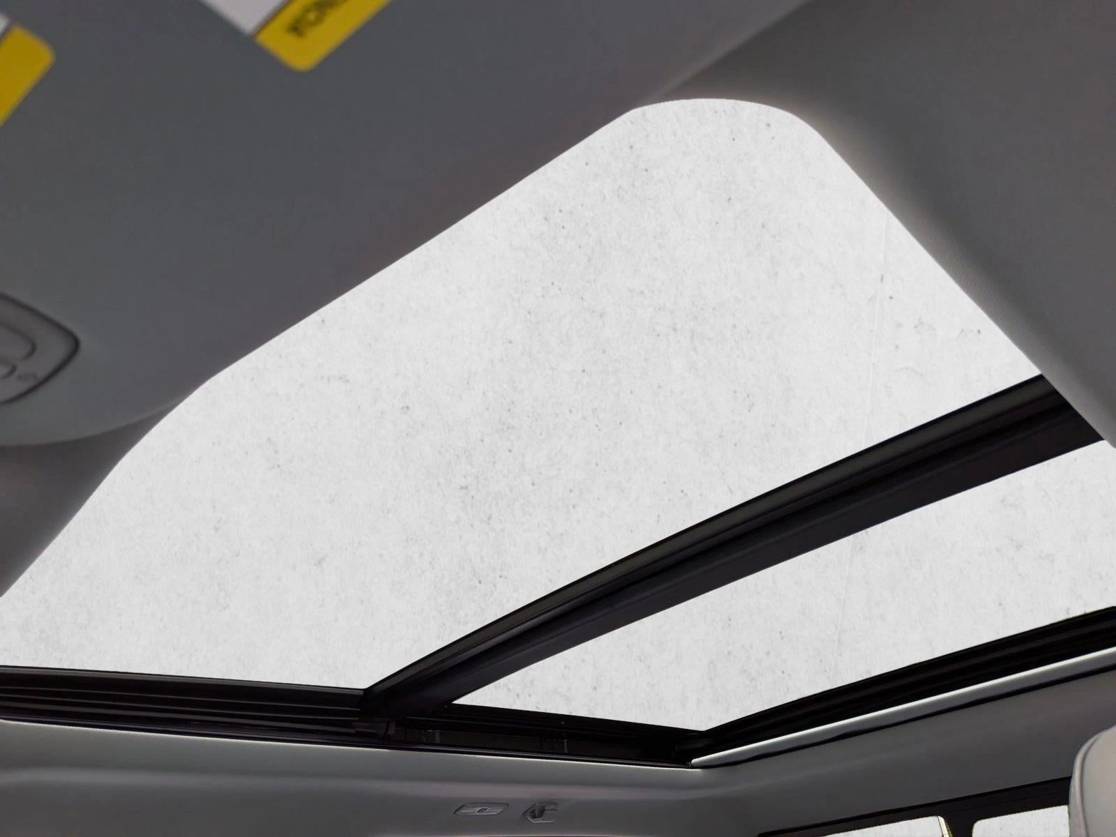 2022 Ford F-150 LARIAT 4WD SuperCrew 5.5' Box