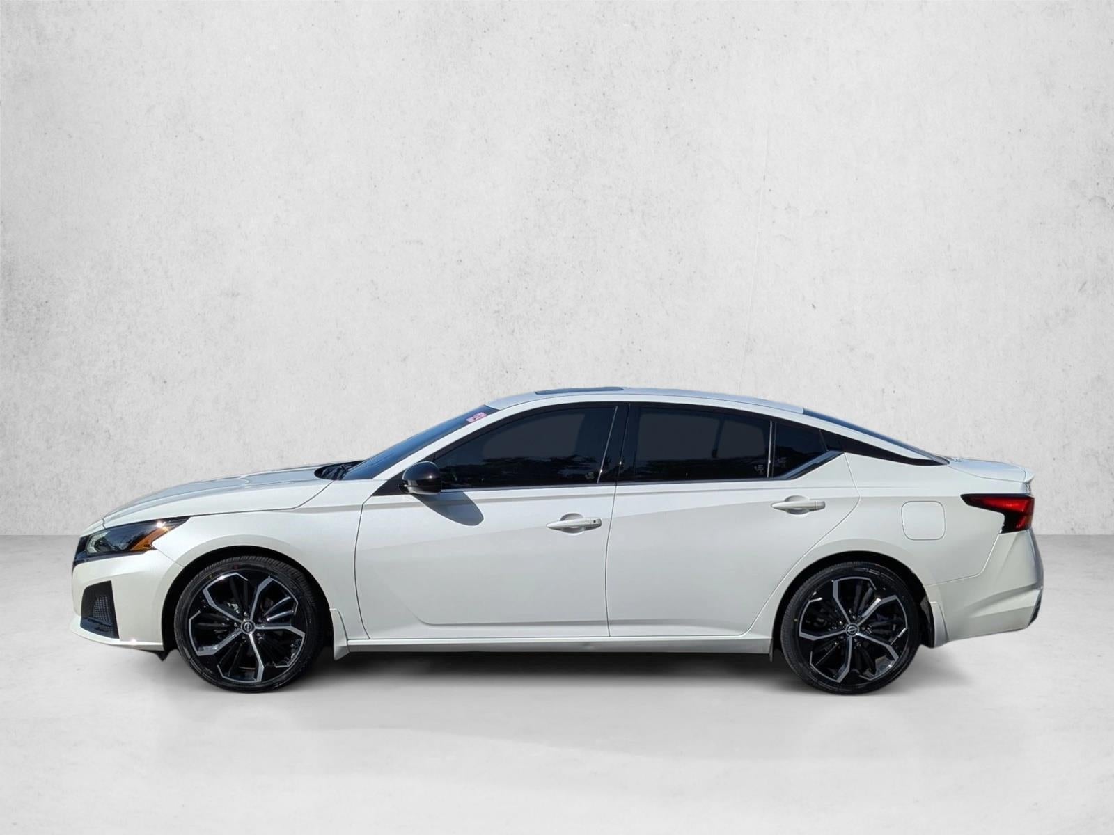 2023 Nissan Altima 2.5 SR Sedan