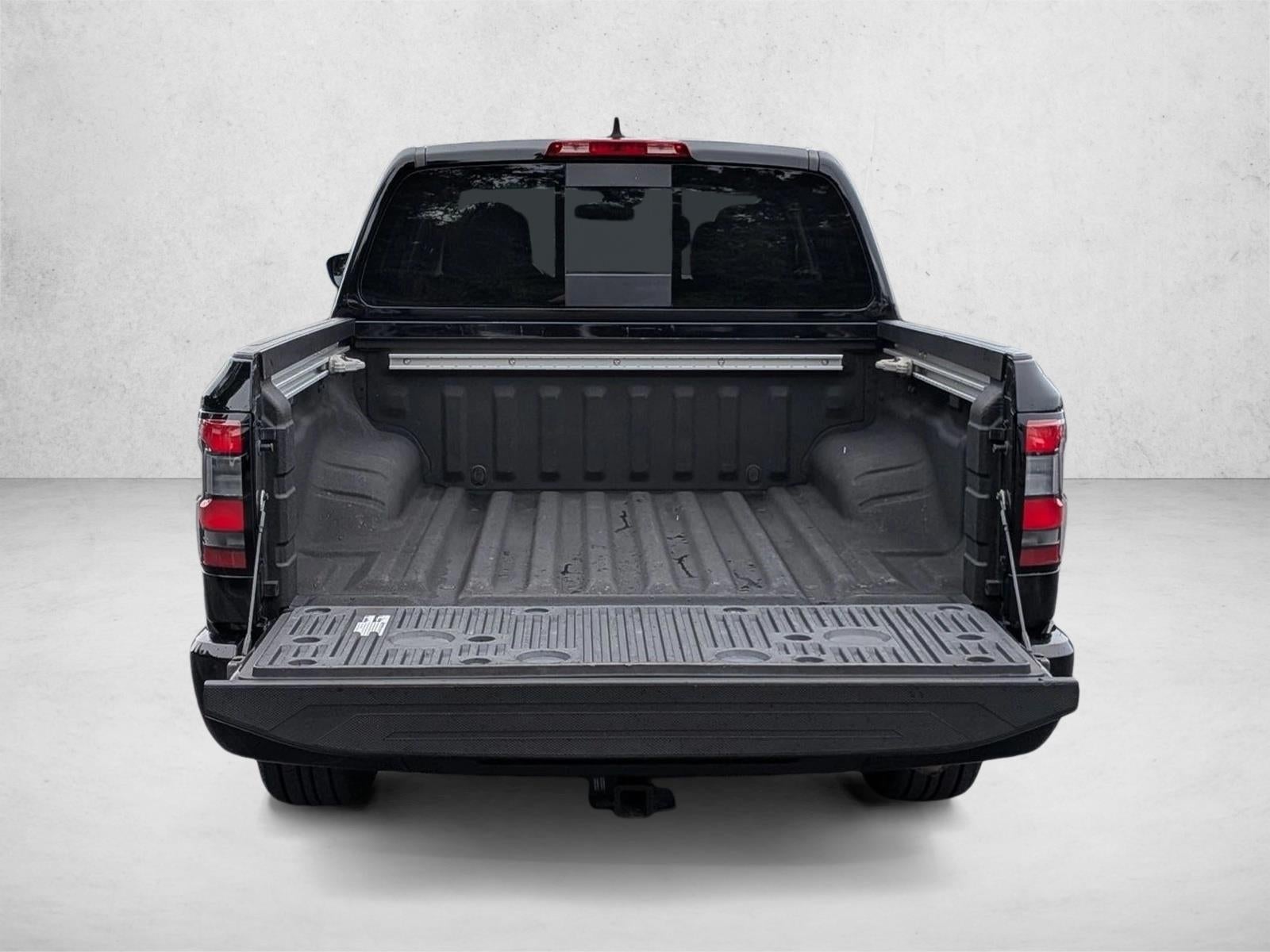 2023 Nissan Frontier Crew Cab 4x2 SV Auto
