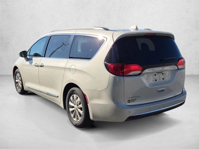 2017 Chrysler Pacifica Touring-L FWD