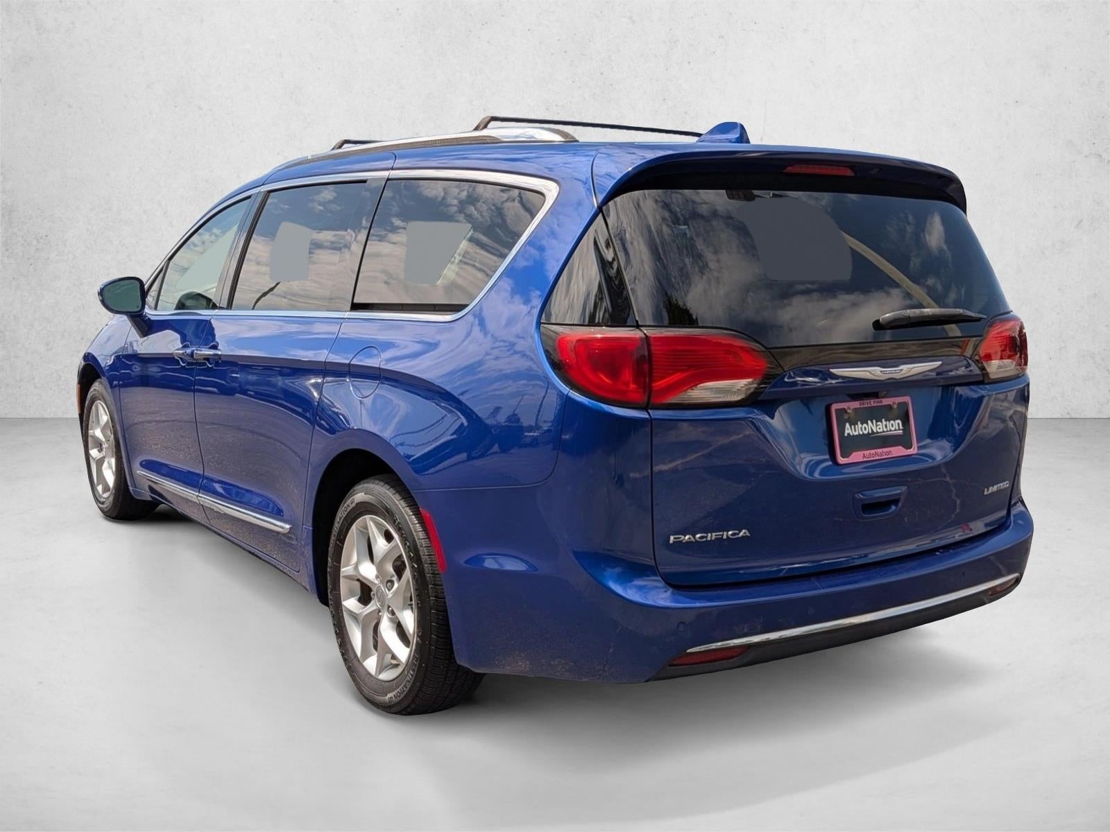2020 Chrysler Pacifica Limited FWD