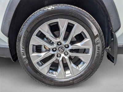 2025 Toyota RAV4 XLE Premium FWD (Natl)