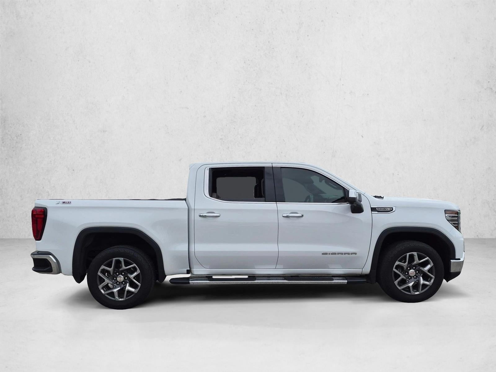 2023 GMC Sierra 1500 Crew Cab Short Box 4-Wheel Drive SLT