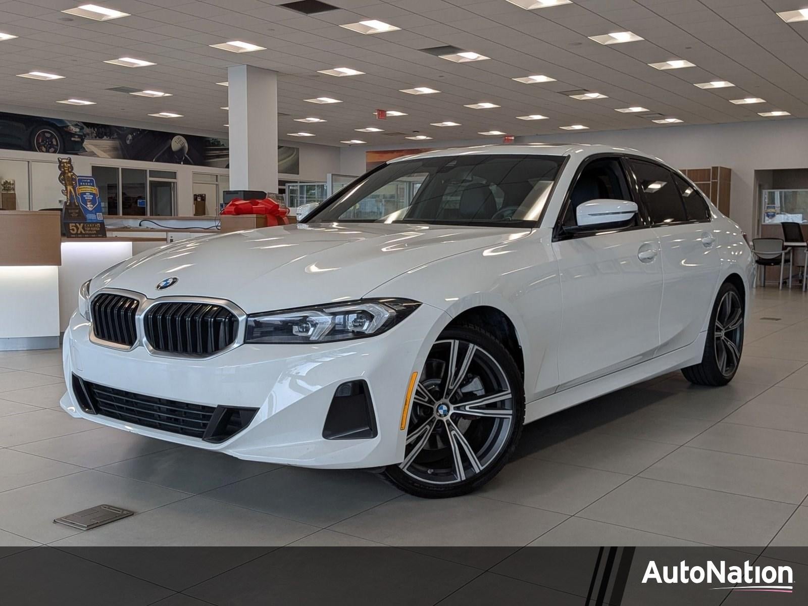 2023 BMW 330i Sedan