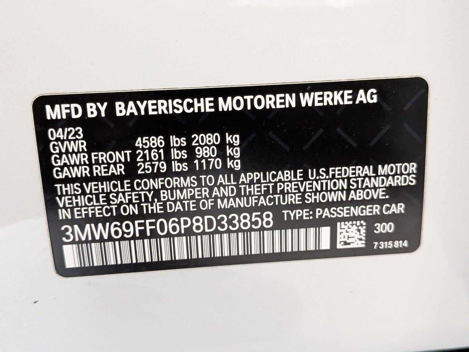 2023 BMW 330i Sedan