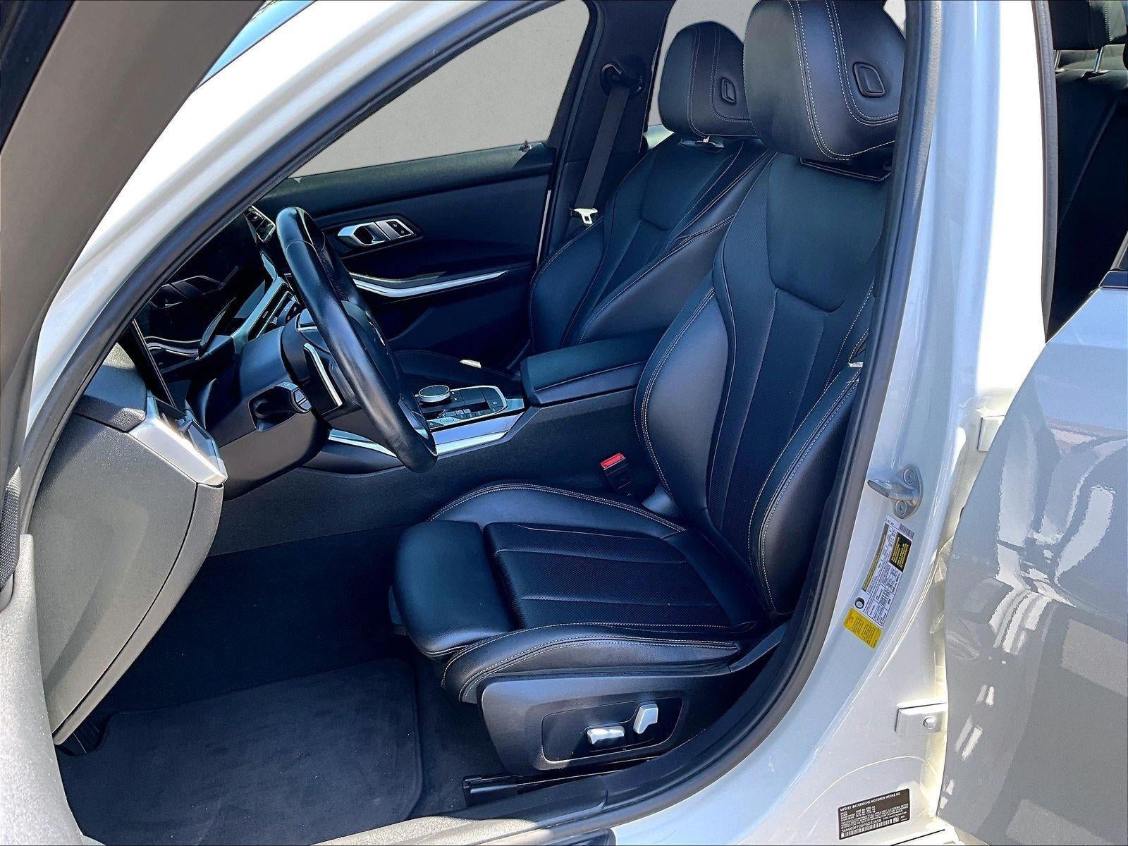 2023 BMW 330i Sedan