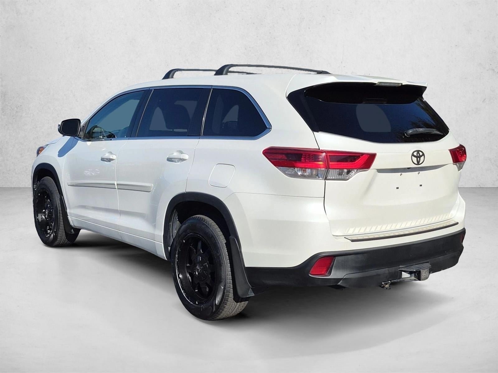 2017 Toyota Highlander Hybrid LE V6 AWD (Natl)
