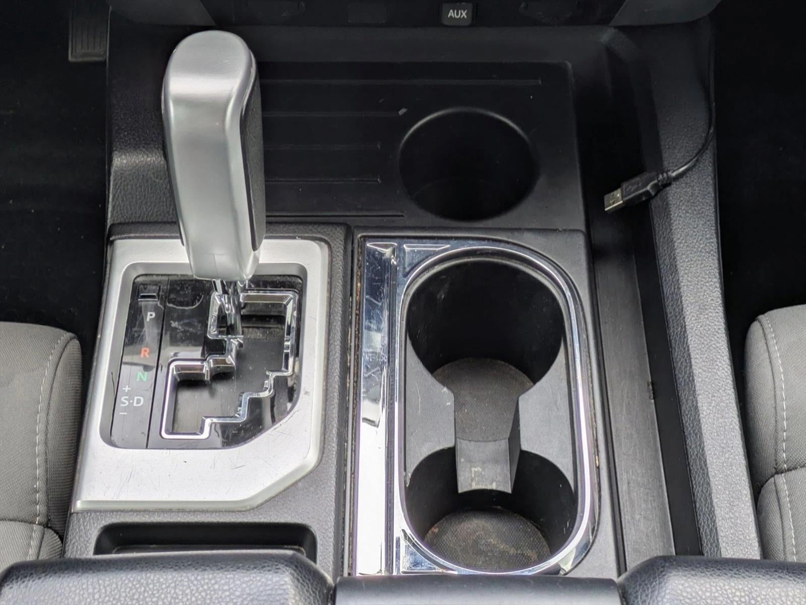 2018 Toyota Tundra 4WD 4WD SR5 CrewMax 5.5' Bed 5.7L (SE)