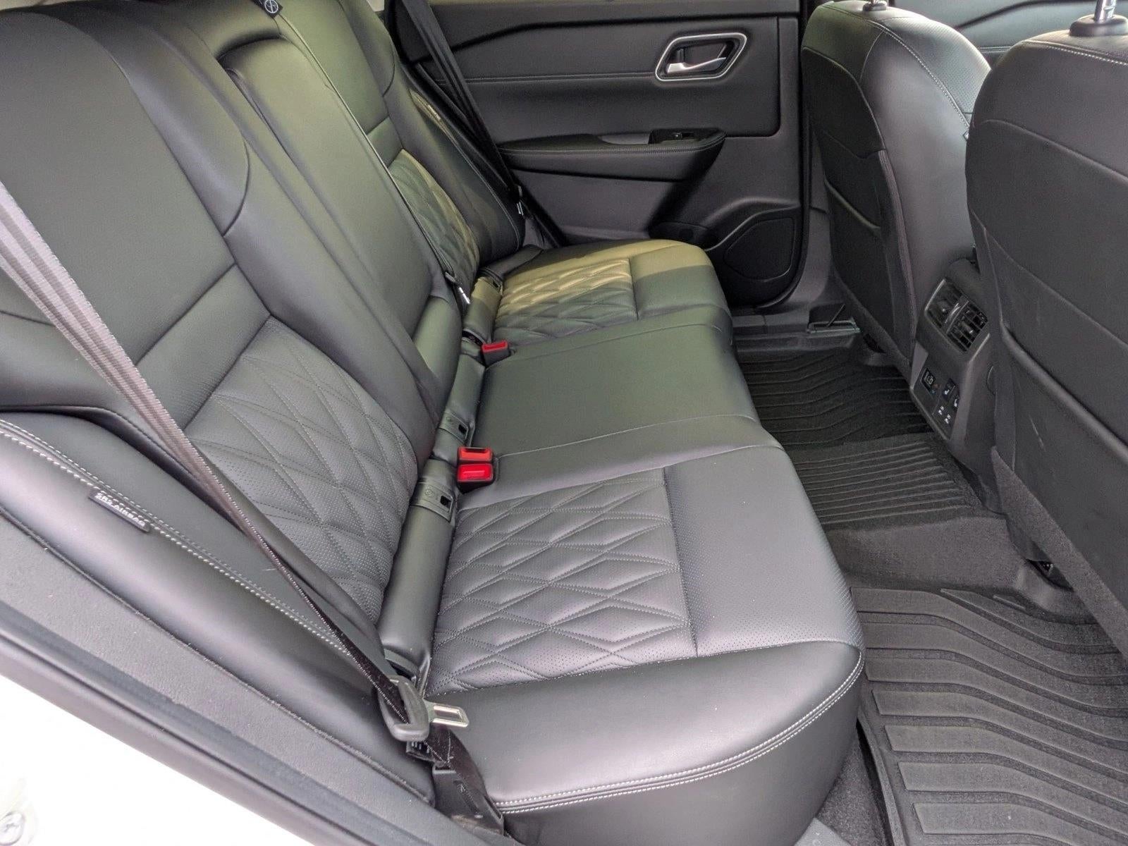 2024 Nissan Rogue FWD Platinum