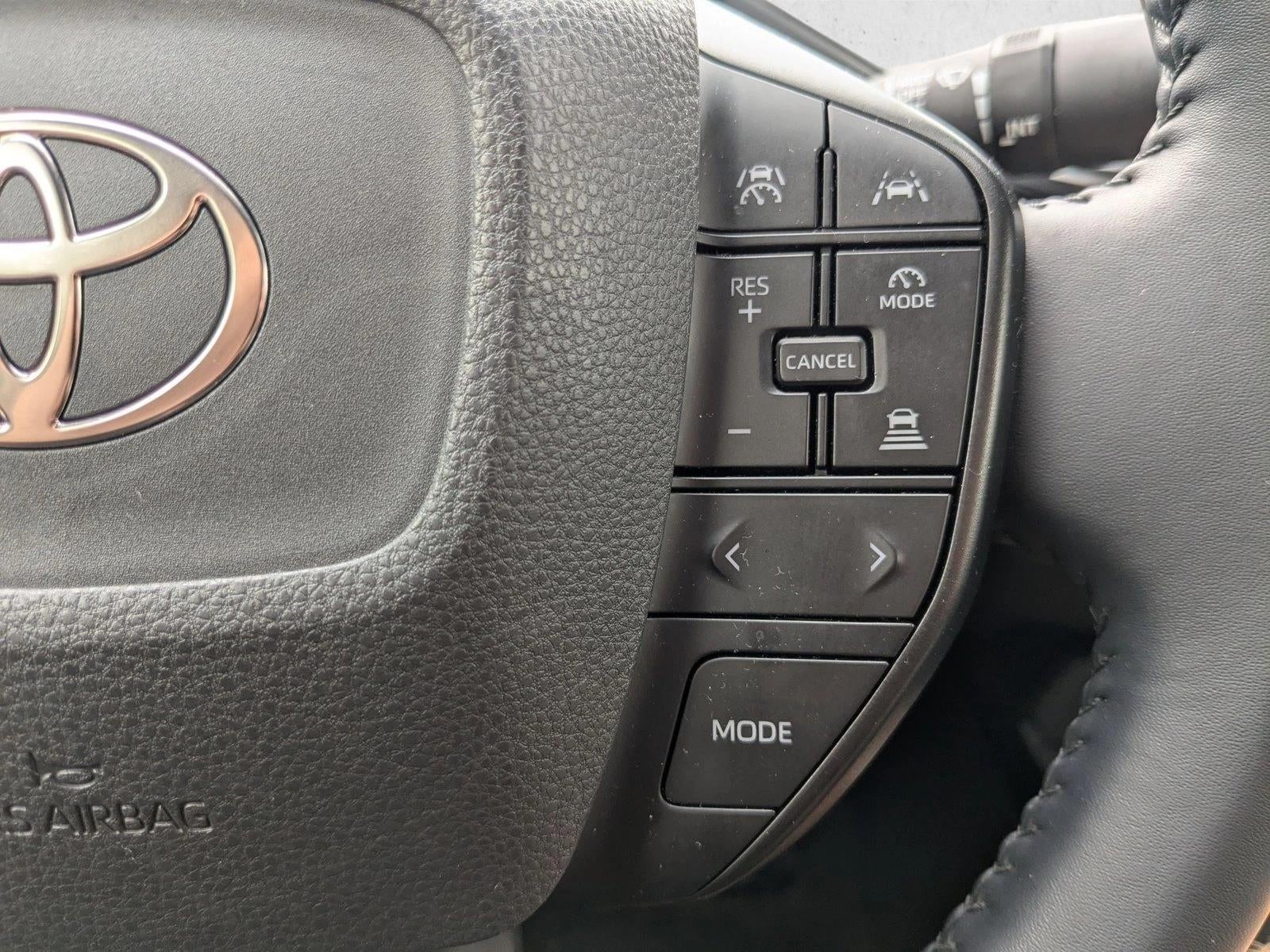 2025 Toyota Prius LE (Natl)