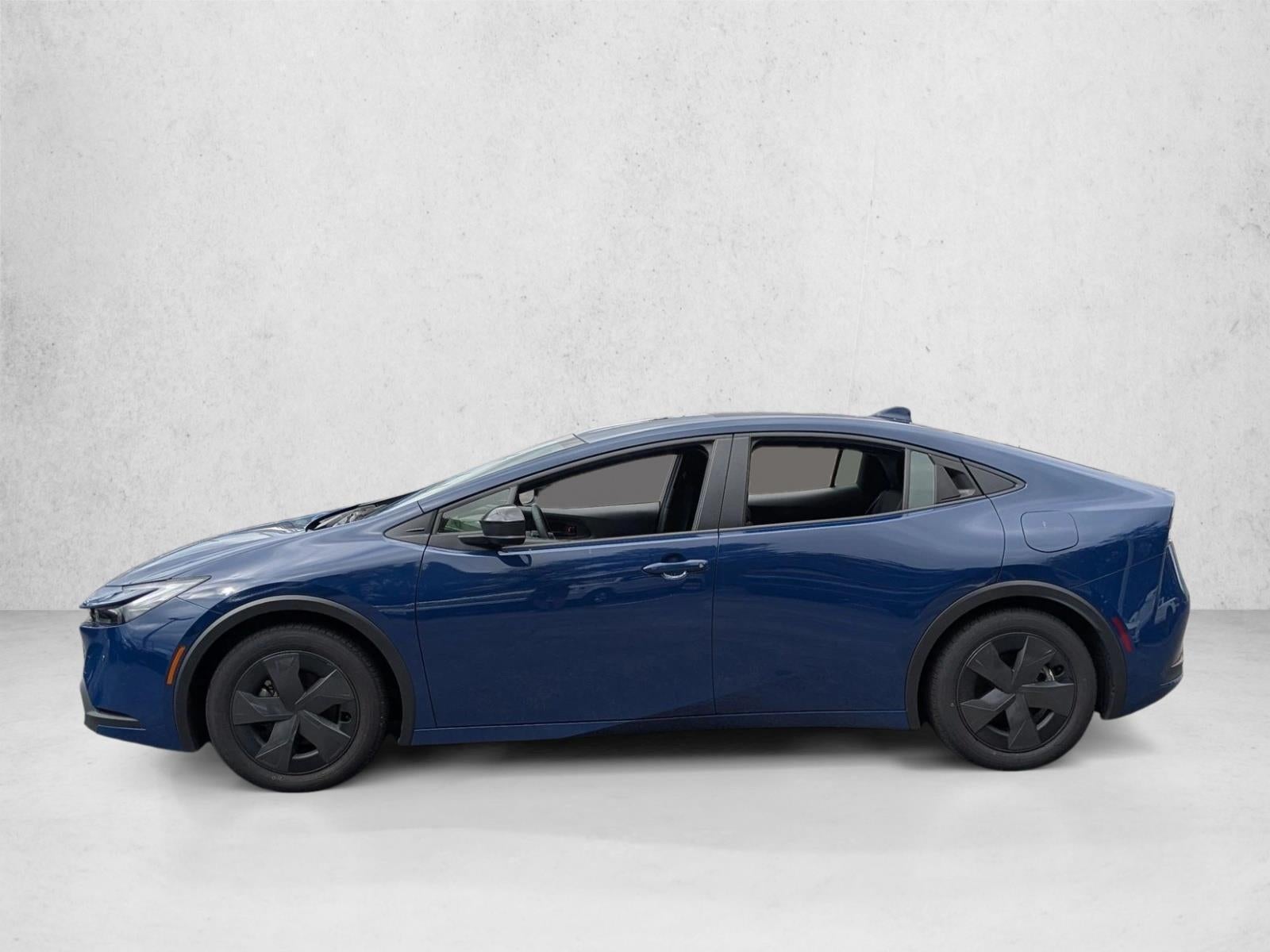 2025 Toyota Prius LE (Natl)