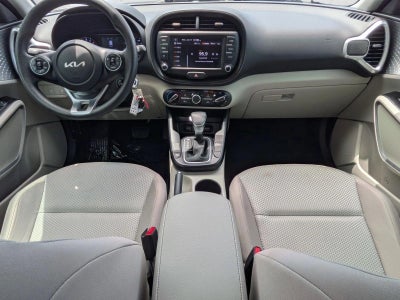 2022 Kia Soul LX IVT