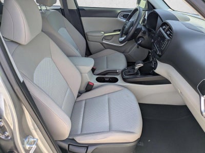 2022 Kia Soul LX IVT