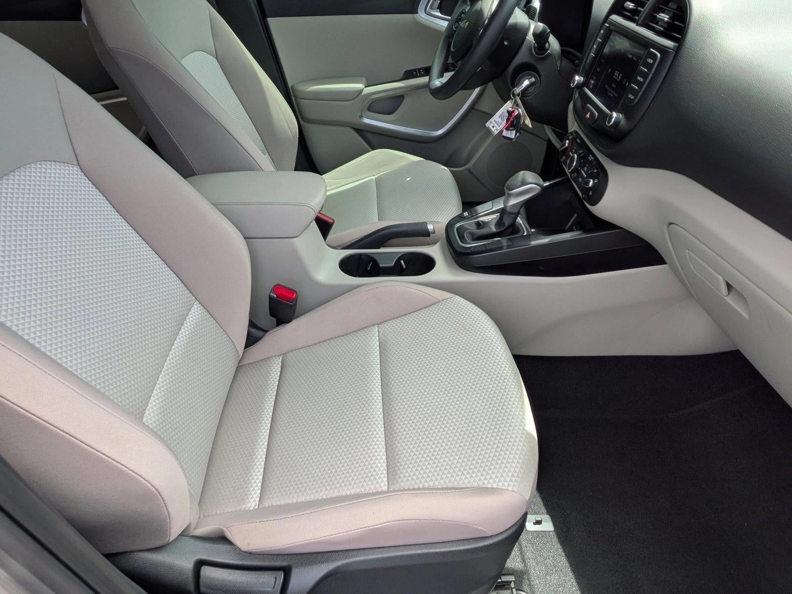2022 Kia Soul LX IVT