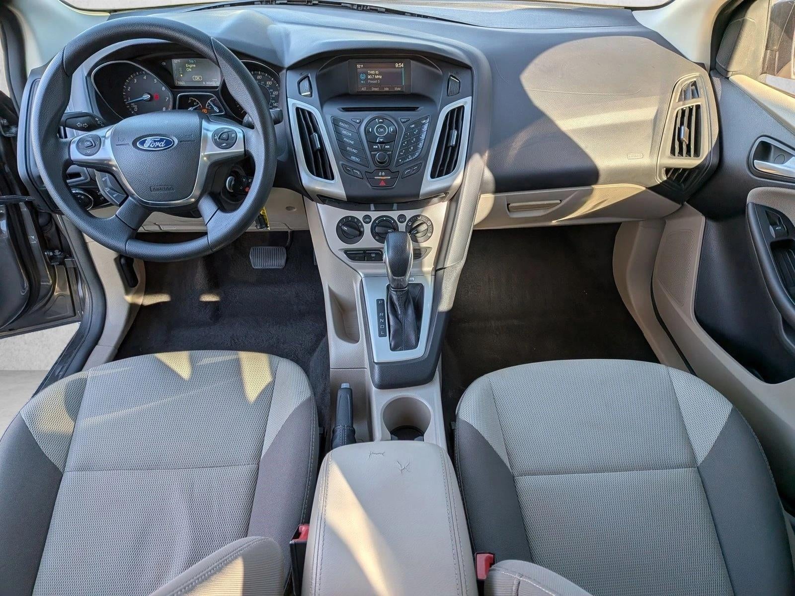 2014 Ford Focus 4dr Sdn SE