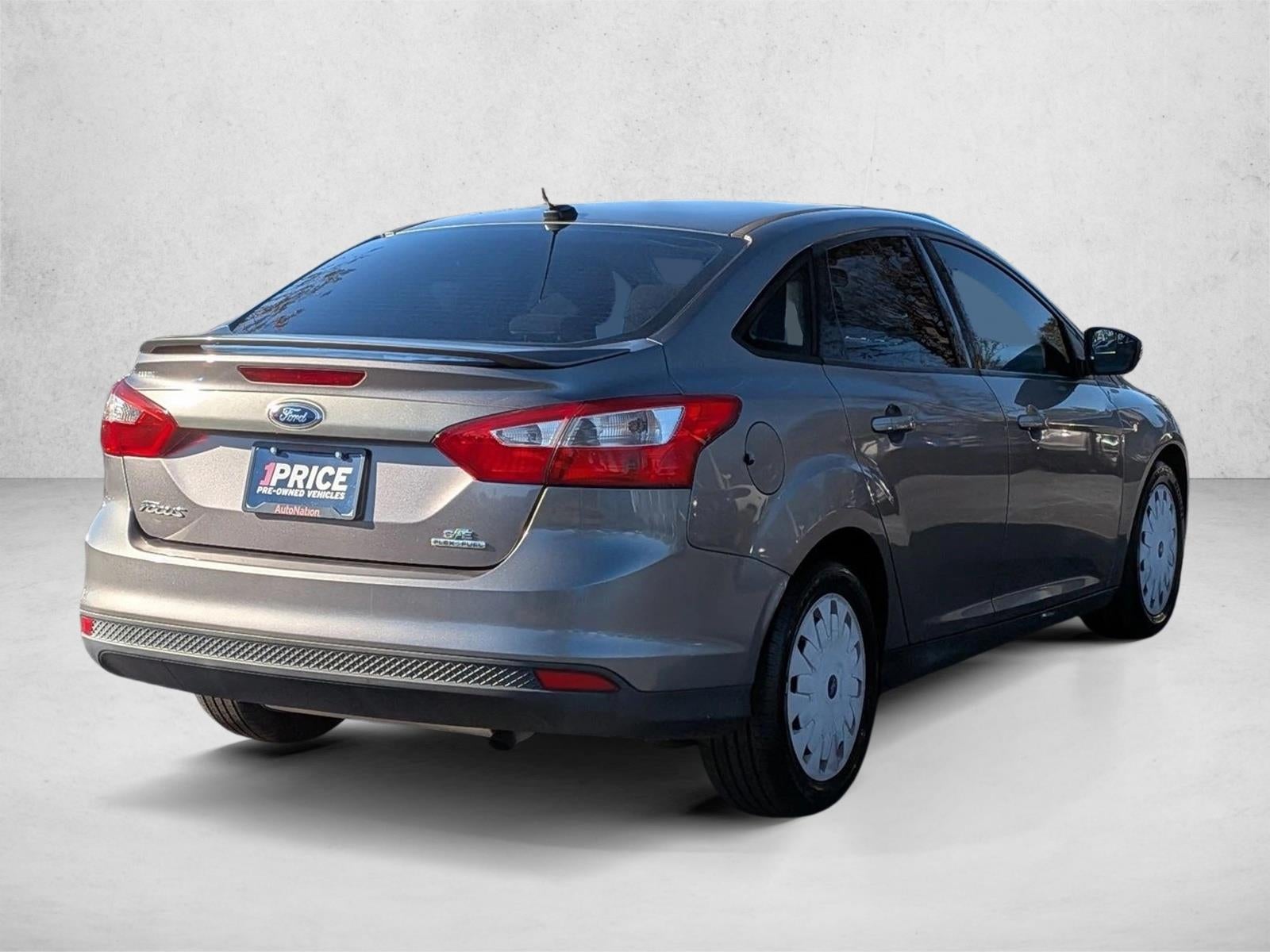 2014 Ford Focus 4dr Sdn SE