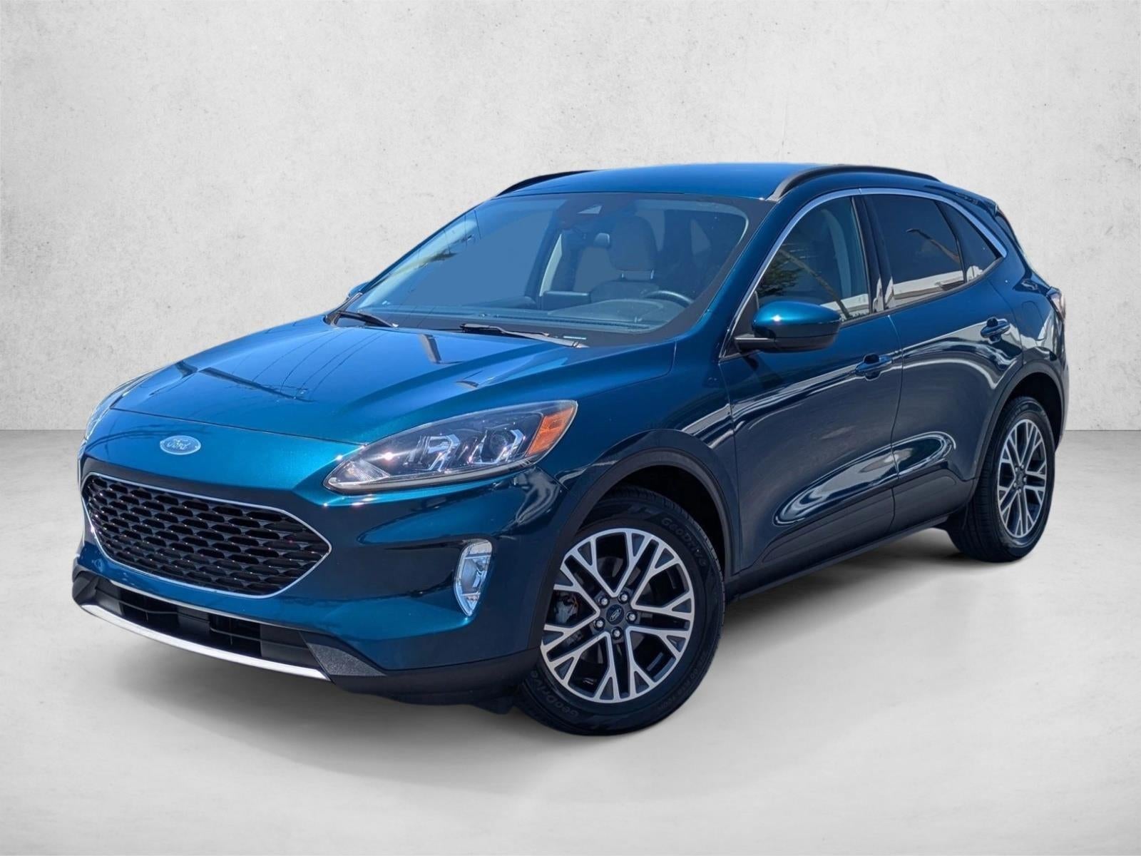 2020 Ford Escape SEL FWD