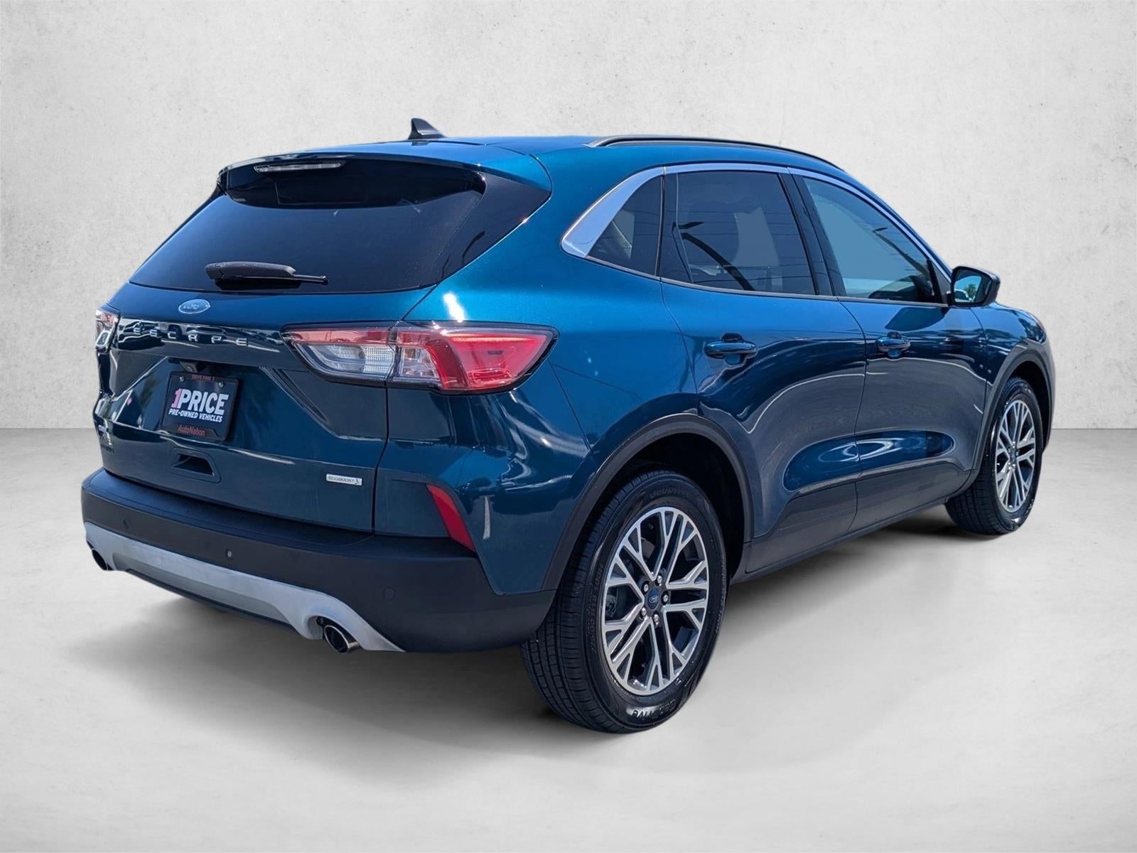 2020 Ford Escape SEL FWD