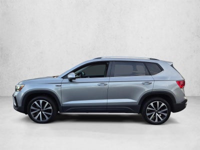 2023 Volkswagen Taos SE FWD