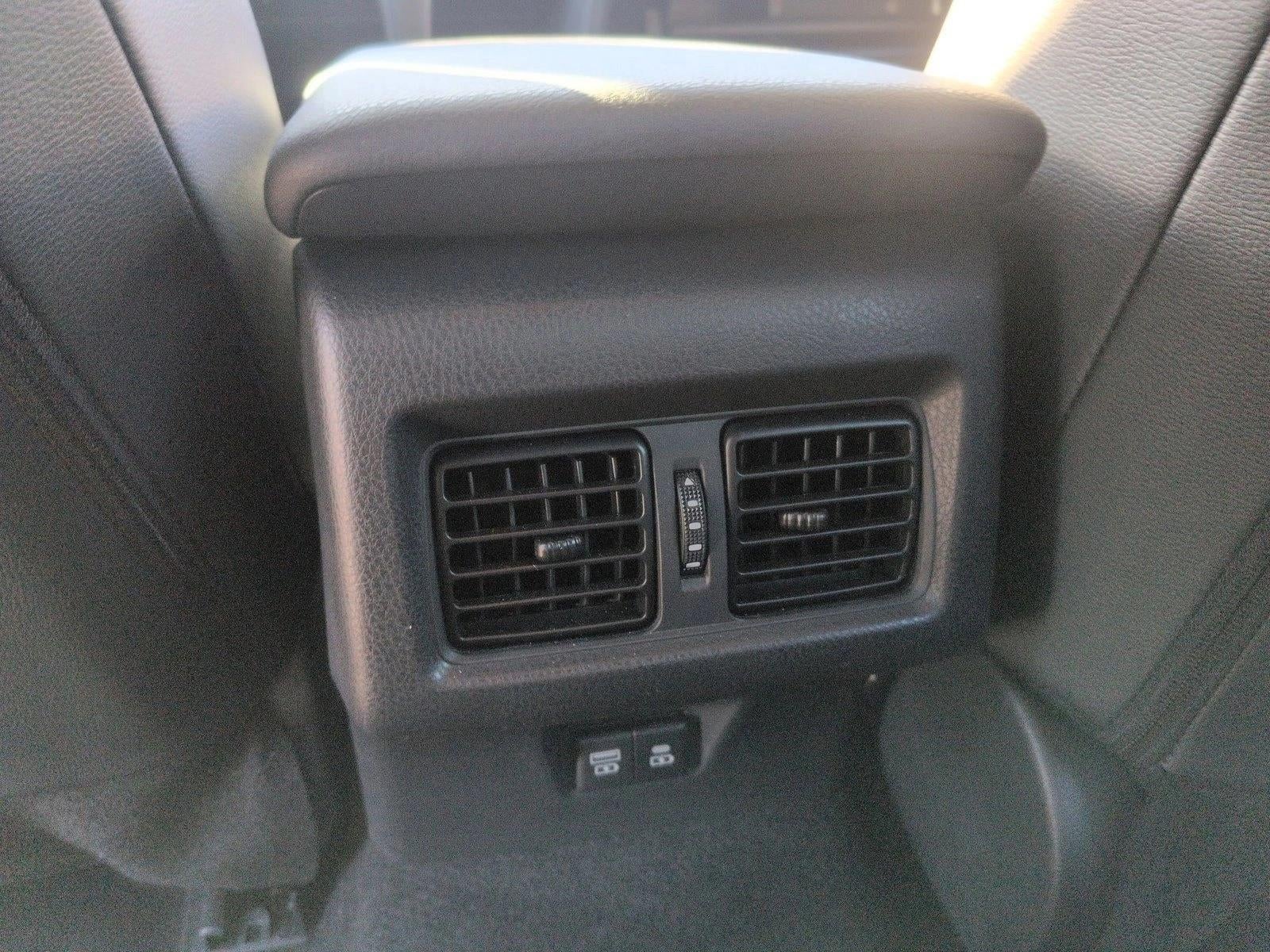 2025 Toyota Camry SE (SE)