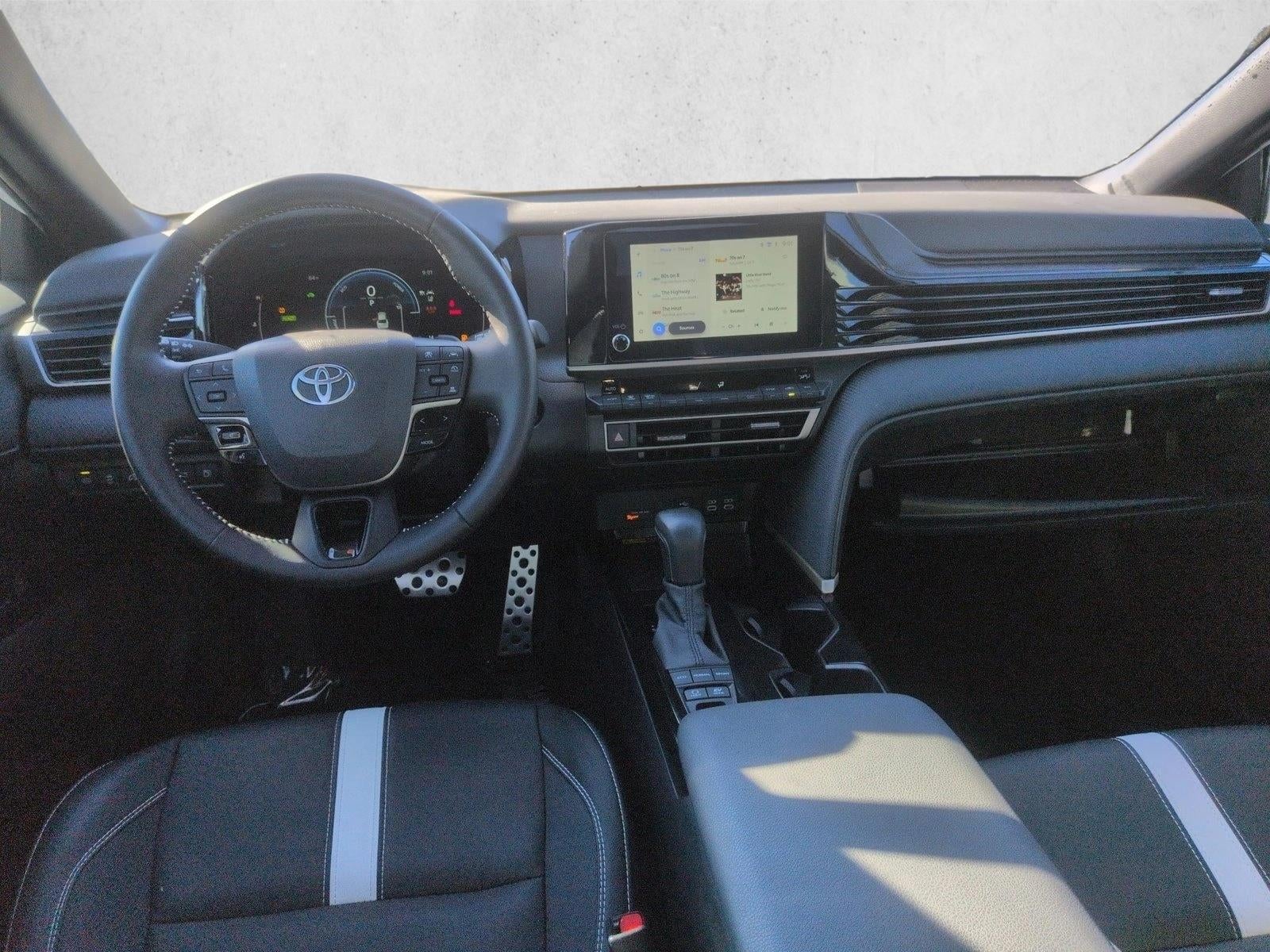 2025 Toyota Camry SE (SE)