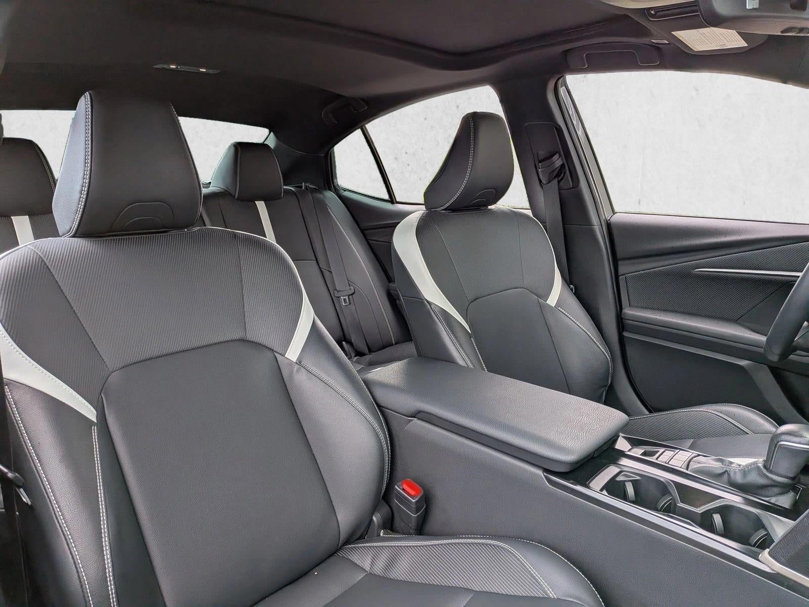 2025 Toyota Camry SE (Natl)