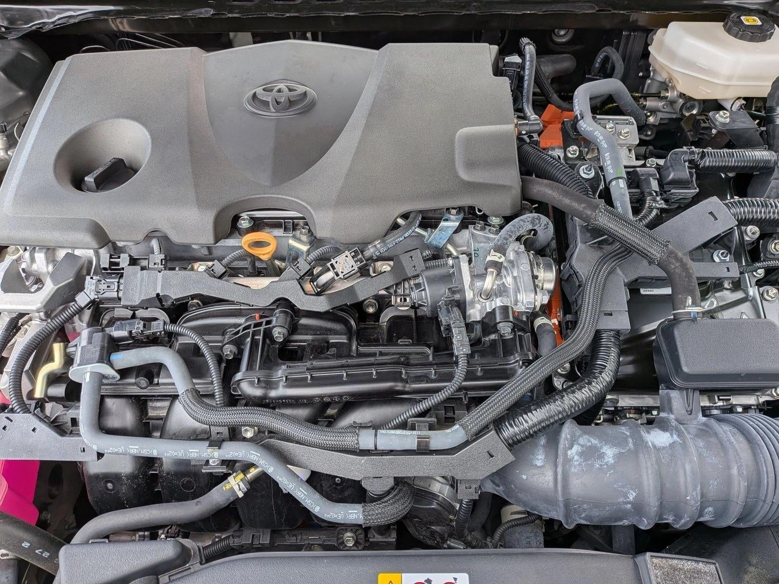 2025 Toyota Camry SE (Natl)