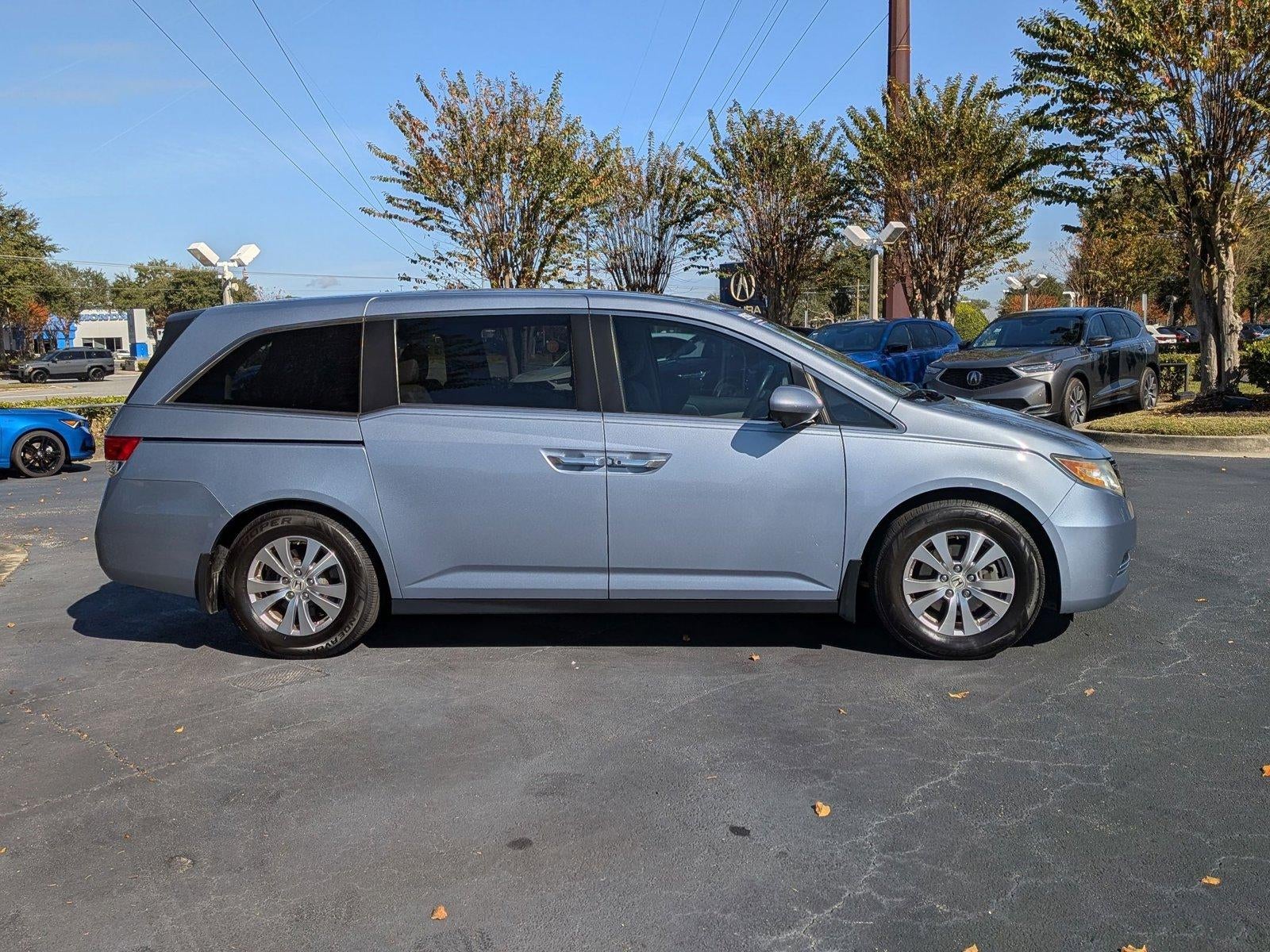 2014 Honda Odyssey EX-L with DVD Rear Entertainment System