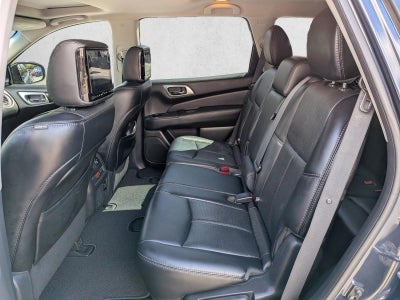 2015 Nissan Pathfinder 2WD 4dr Platinum