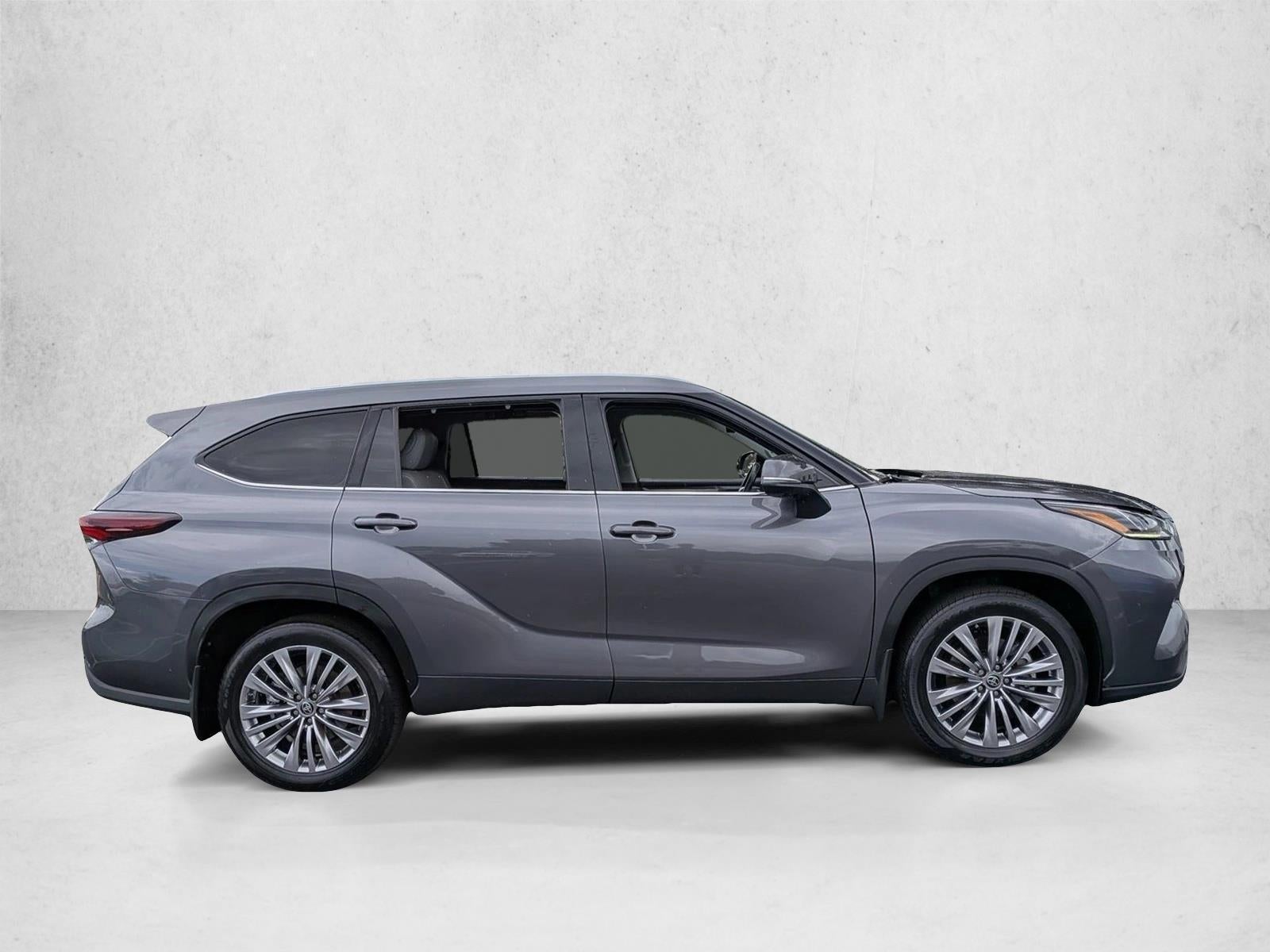 2024 Toyota Highlander Platinum FWD (Natl)