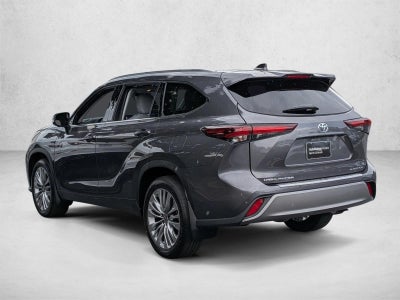 2024 Toyota Highlander Platinum FWD (Natl)