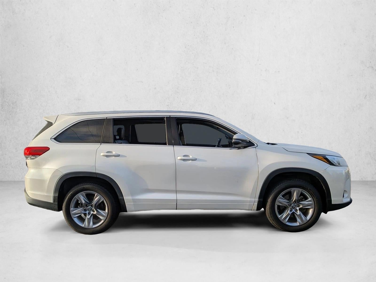 2019 Toyota Highlander Limited V6 FWD (GS)