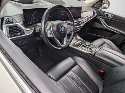 2023 BMW X7 xDrive40i Sports Activity Vehicle