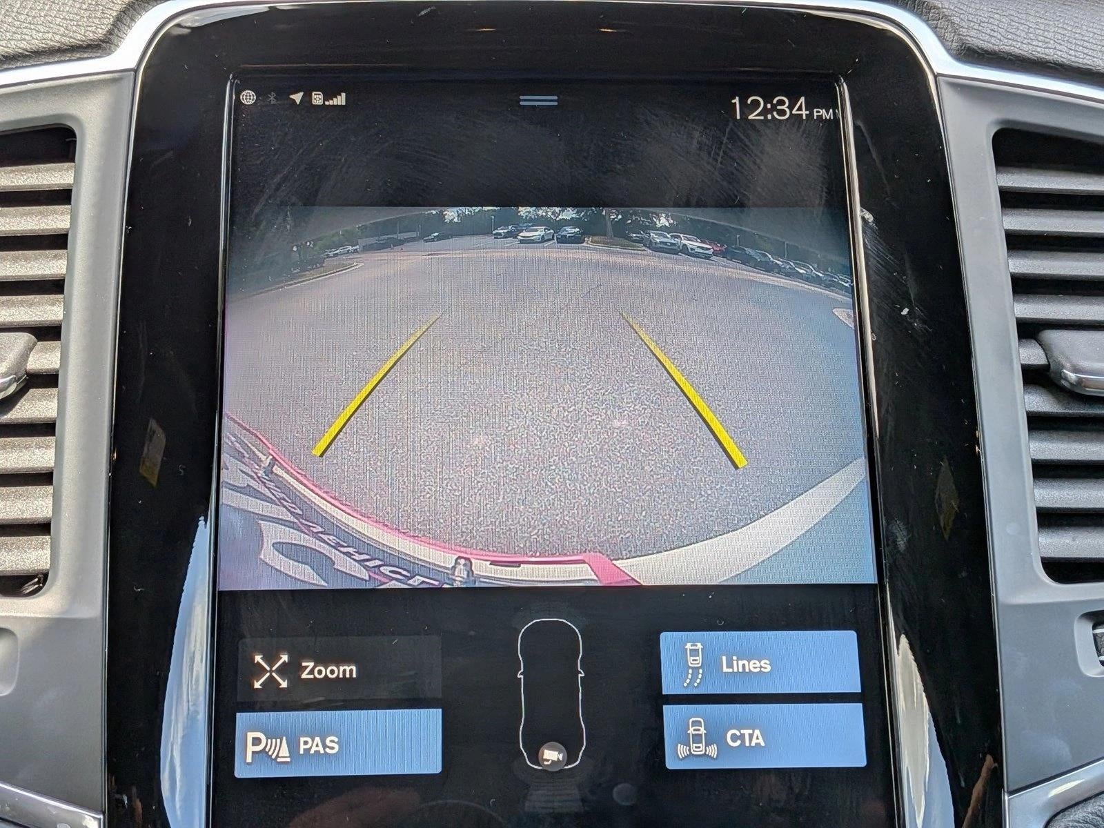 2021 Volvo XC90 T6 AWD Momentum 7P