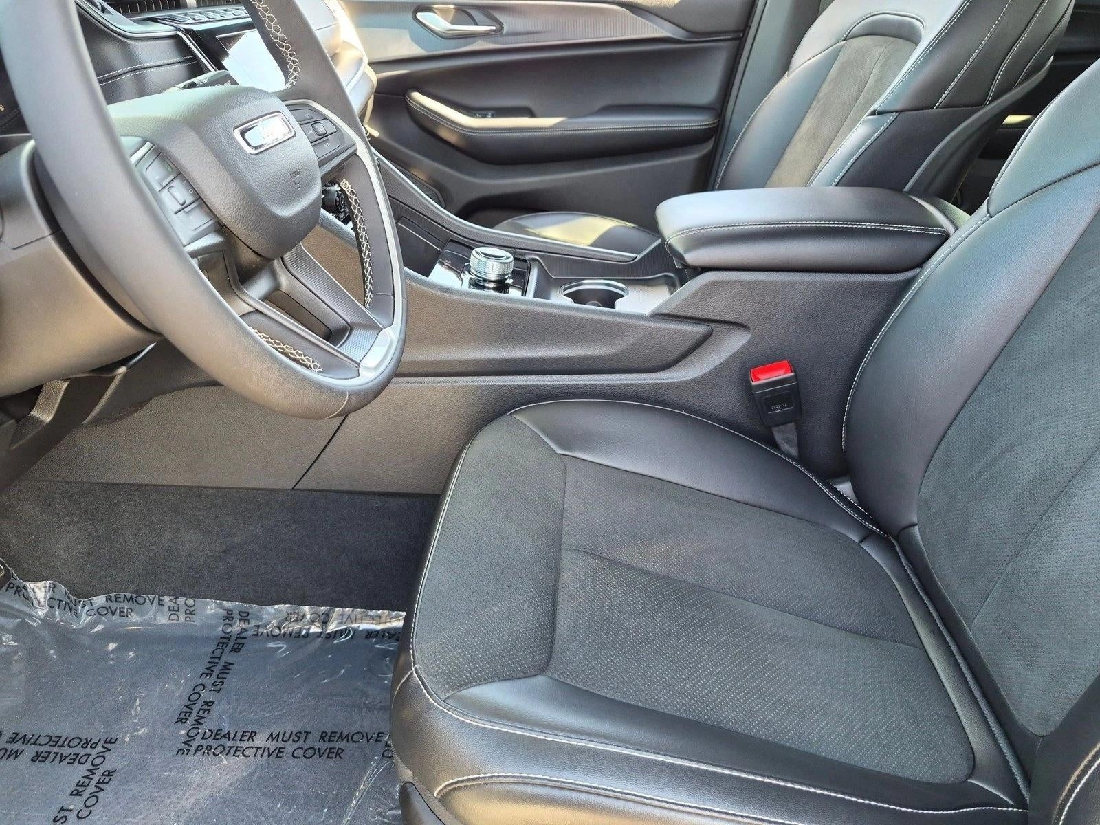 2025 Jeep Grand Cherokee Altitude X 4x2