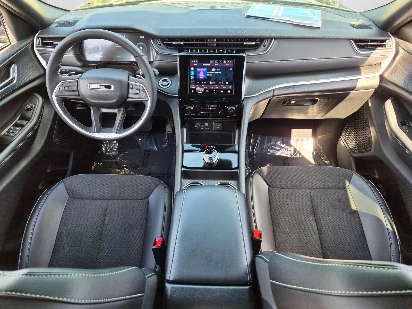 2025 Jeep Grand Cherokee Altitude X 4x2