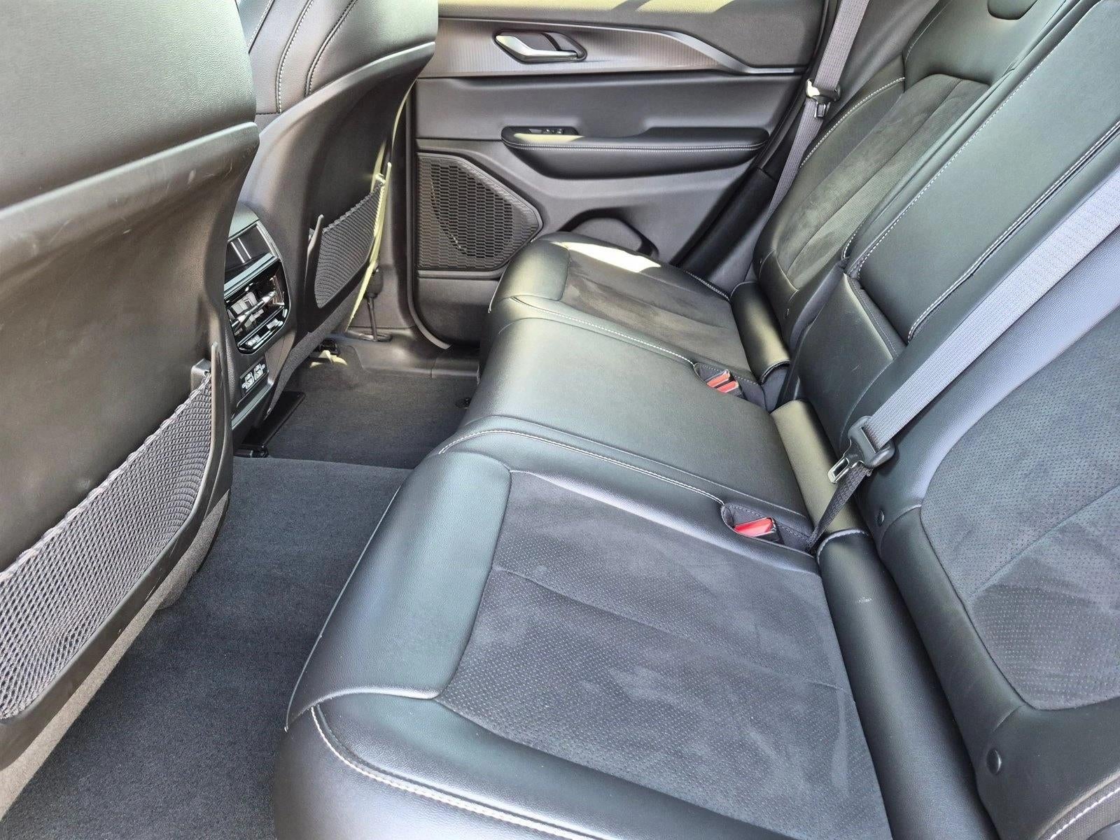 2025 Jeep Grand Cherokee Altitude X 4x2