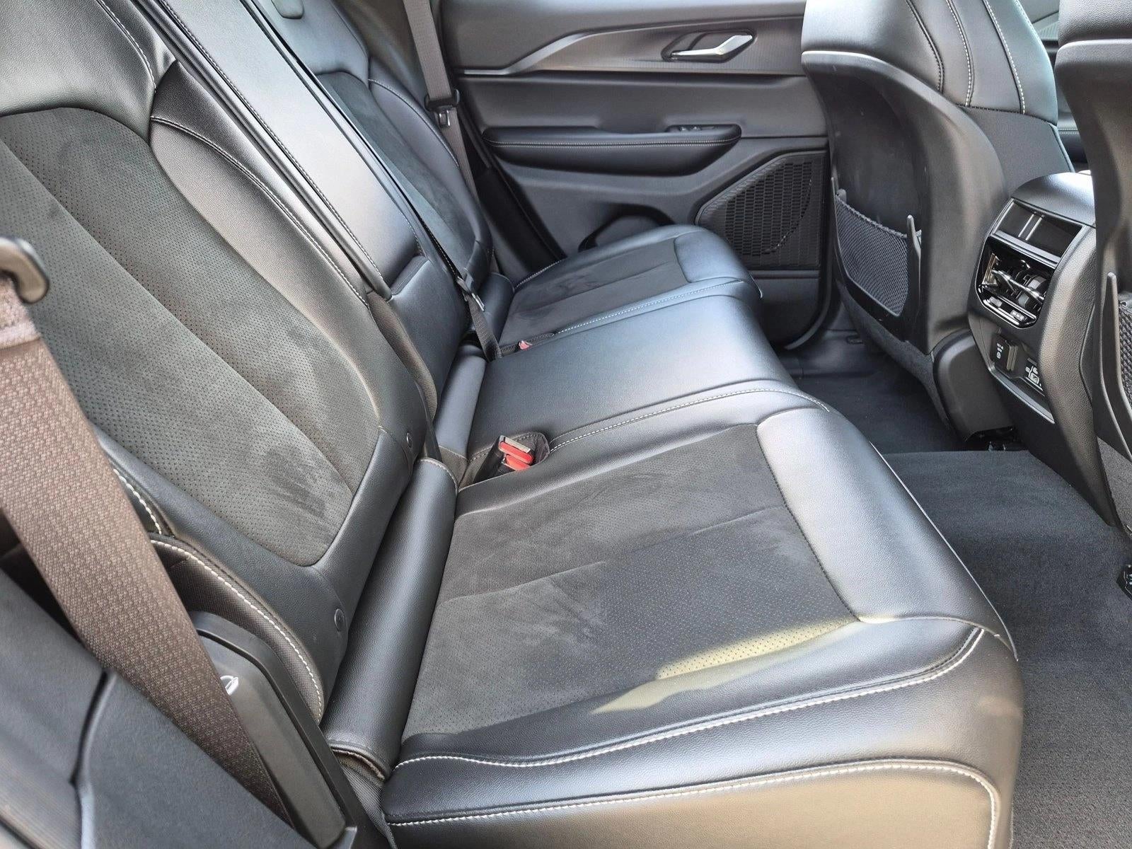 2025 Jeep Grand Cherokee Altitude X 4x2