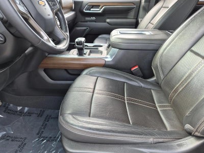 2022 Chevrolet Silverado 1500 Crew Cab Short Box 4-Wheel Drive High Country
