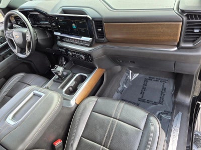 2022 Chevrolet Silverado 1500 Crew Cab Short Box 4-Wheel Drive High Country