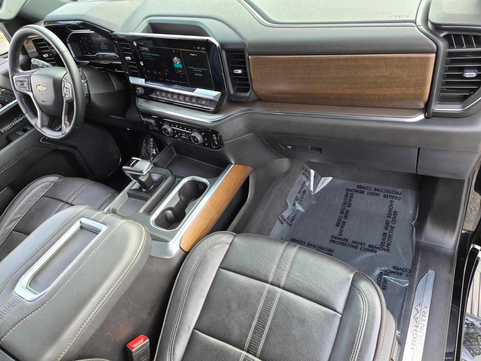 2022 Chevrolet Silverado 1500 Crew Cab Short Box 4-Wheel Drive High Country