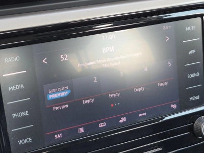 2022 Volkswagen Passat 2.0T SE Auto