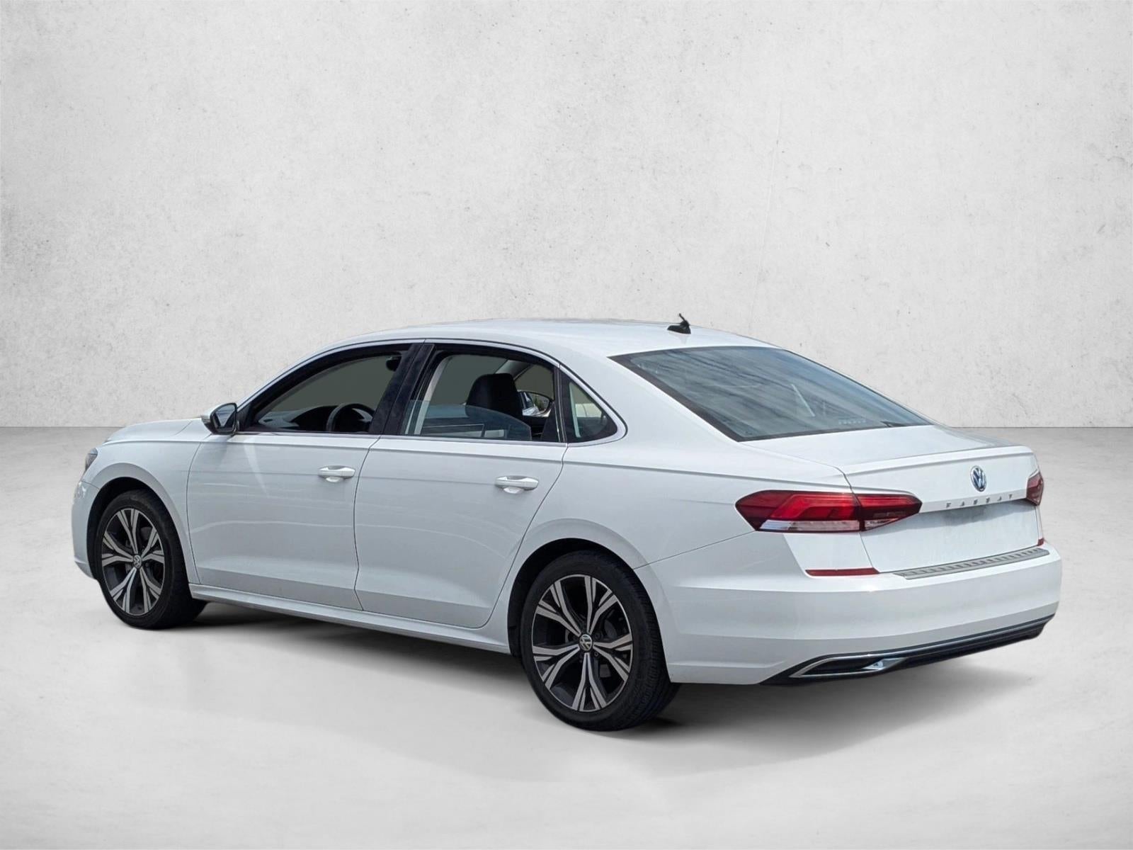 2022 Volkswagen Passat 2.0T SE Auto
