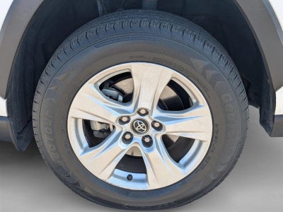 2020 Toyota RAV4 XLE FWD (GS)