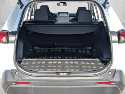 2020 Toyota RAV4 XLE FWD (GS)