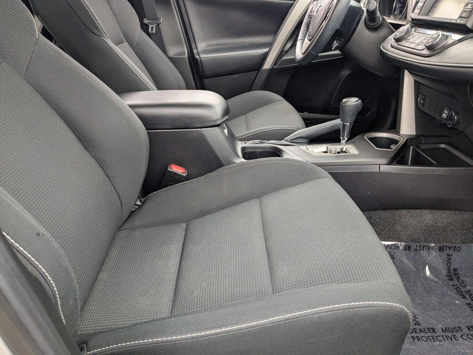 2018 Toyota RAV4 XLE FWD (GS)