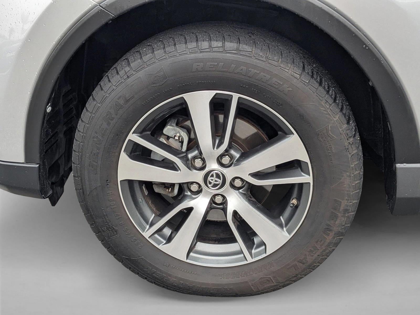 2018 Toyota RAV4 XLE FWD (GS)