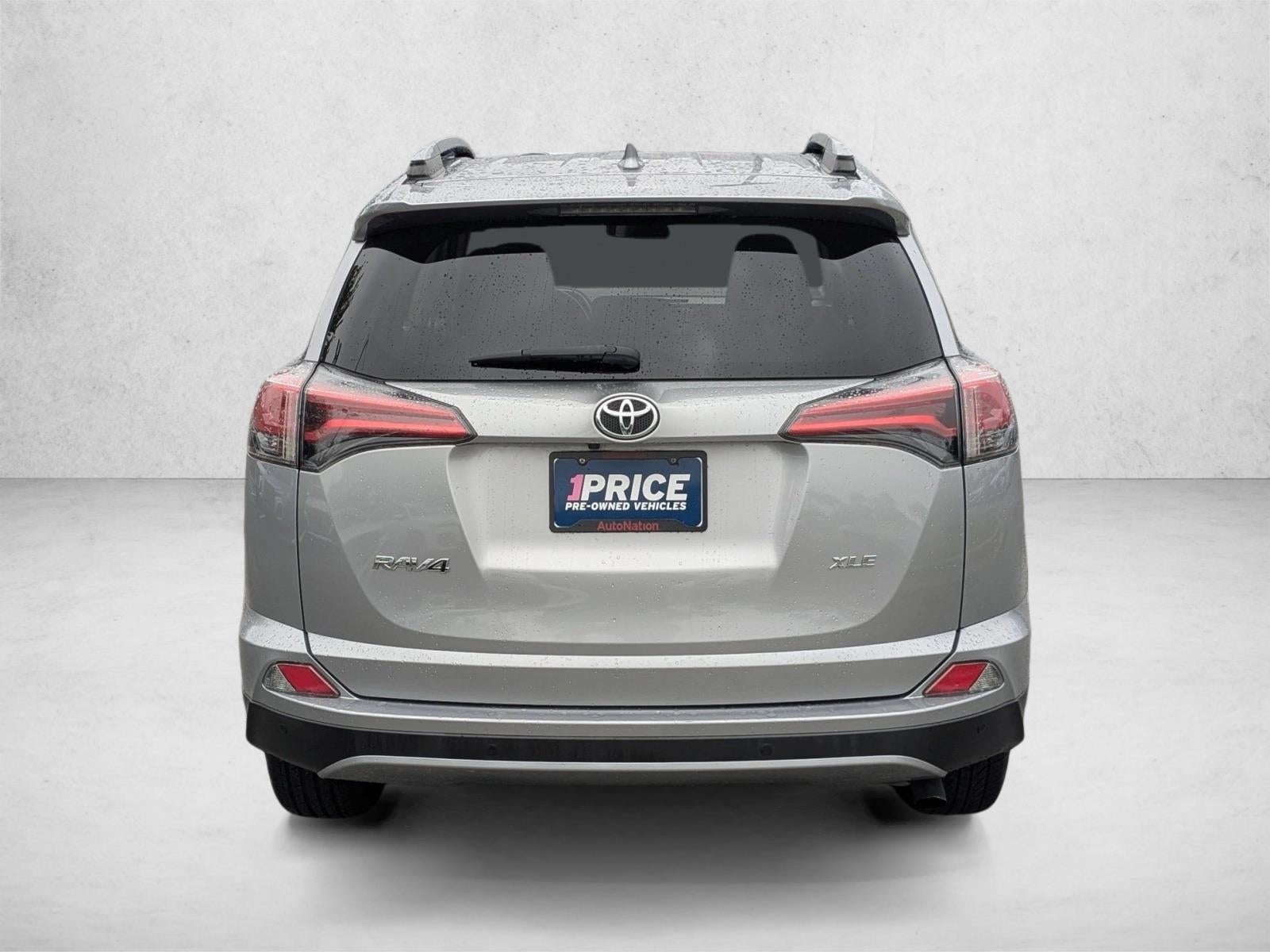 2018 Toyota RAV4 XLE FWD (GS)