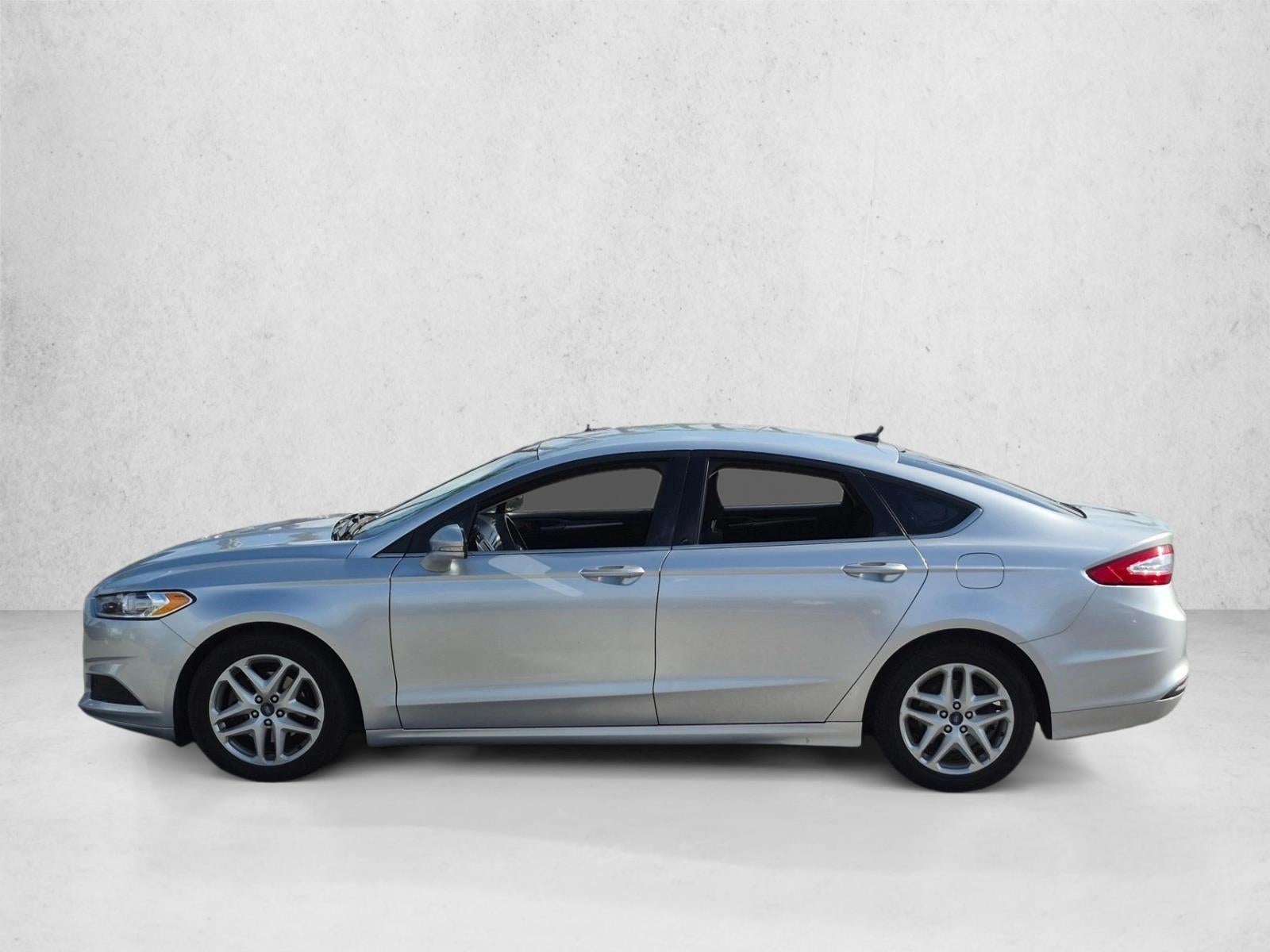2016 Ford Fusion 4dr Sdn SE FWD